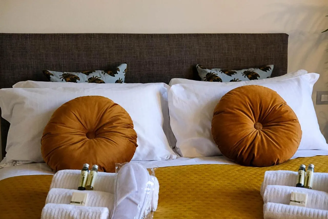 Verona Suites And Rooms 0*,  Italy