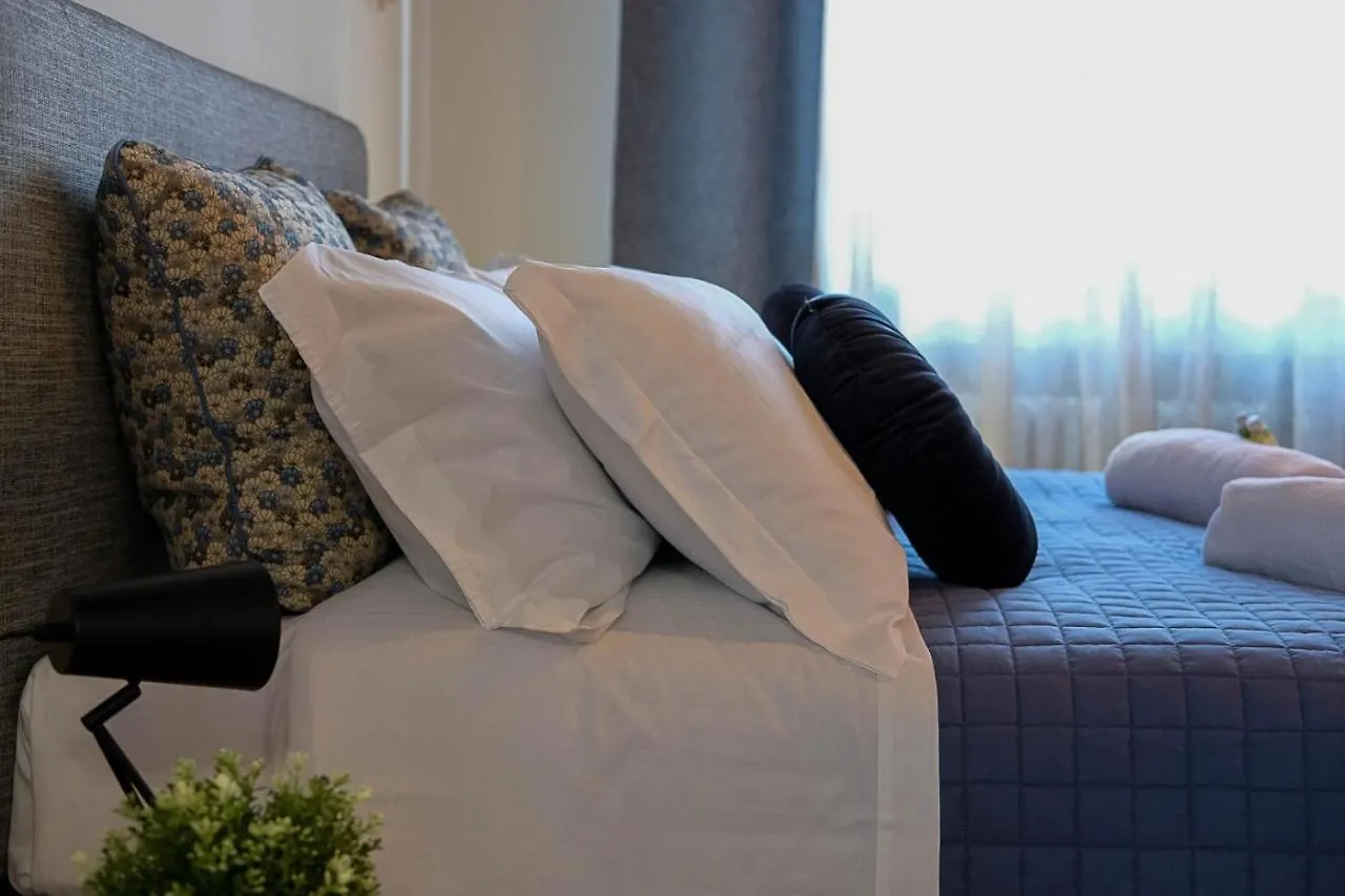 Guest house Verona Suites And Rooms