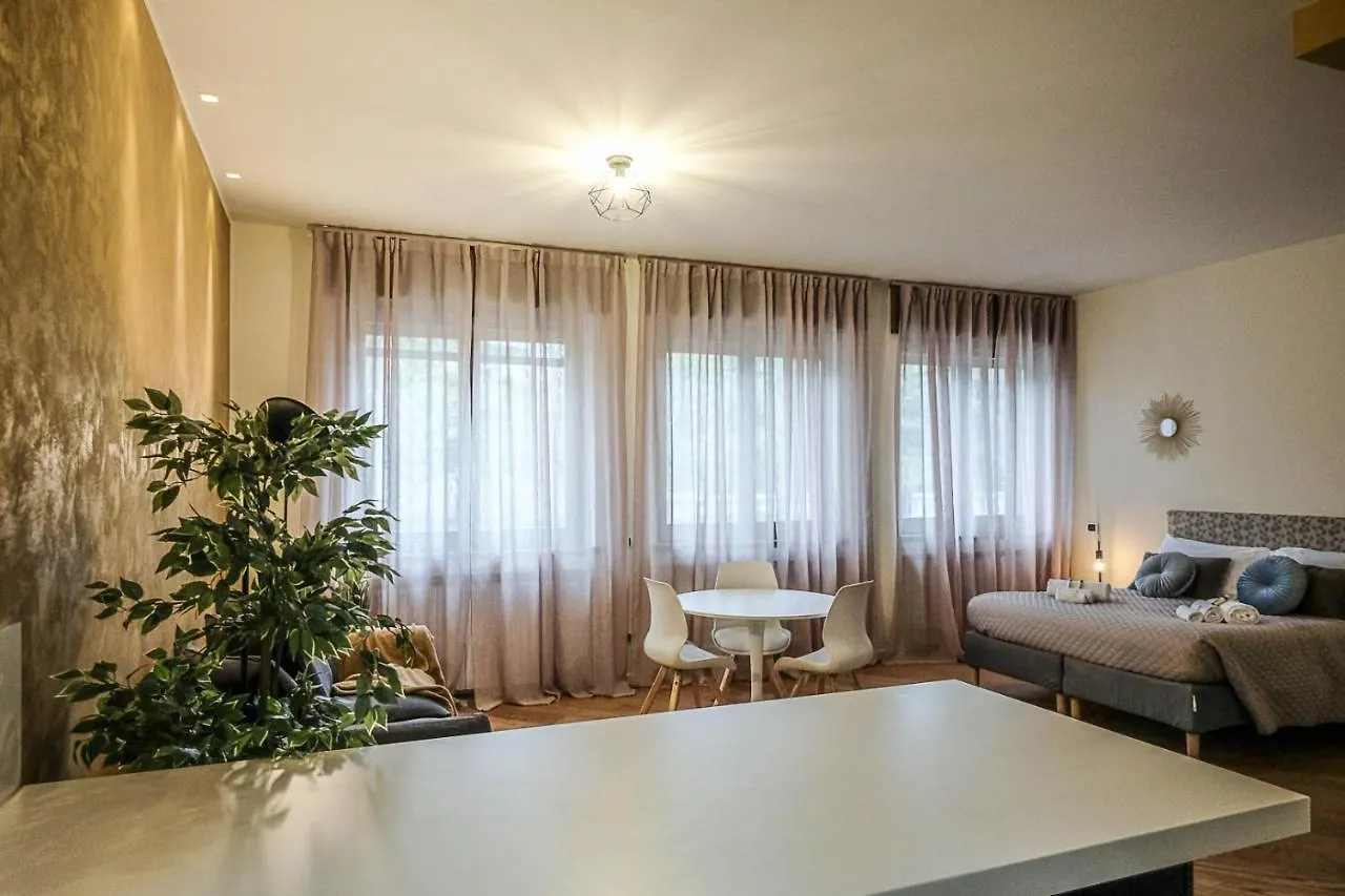 Verona Suites And Rooms Guest house