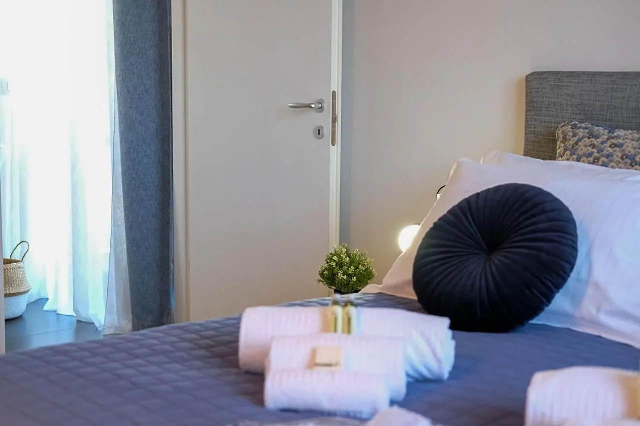 Verona Suites And Rooms 0*,