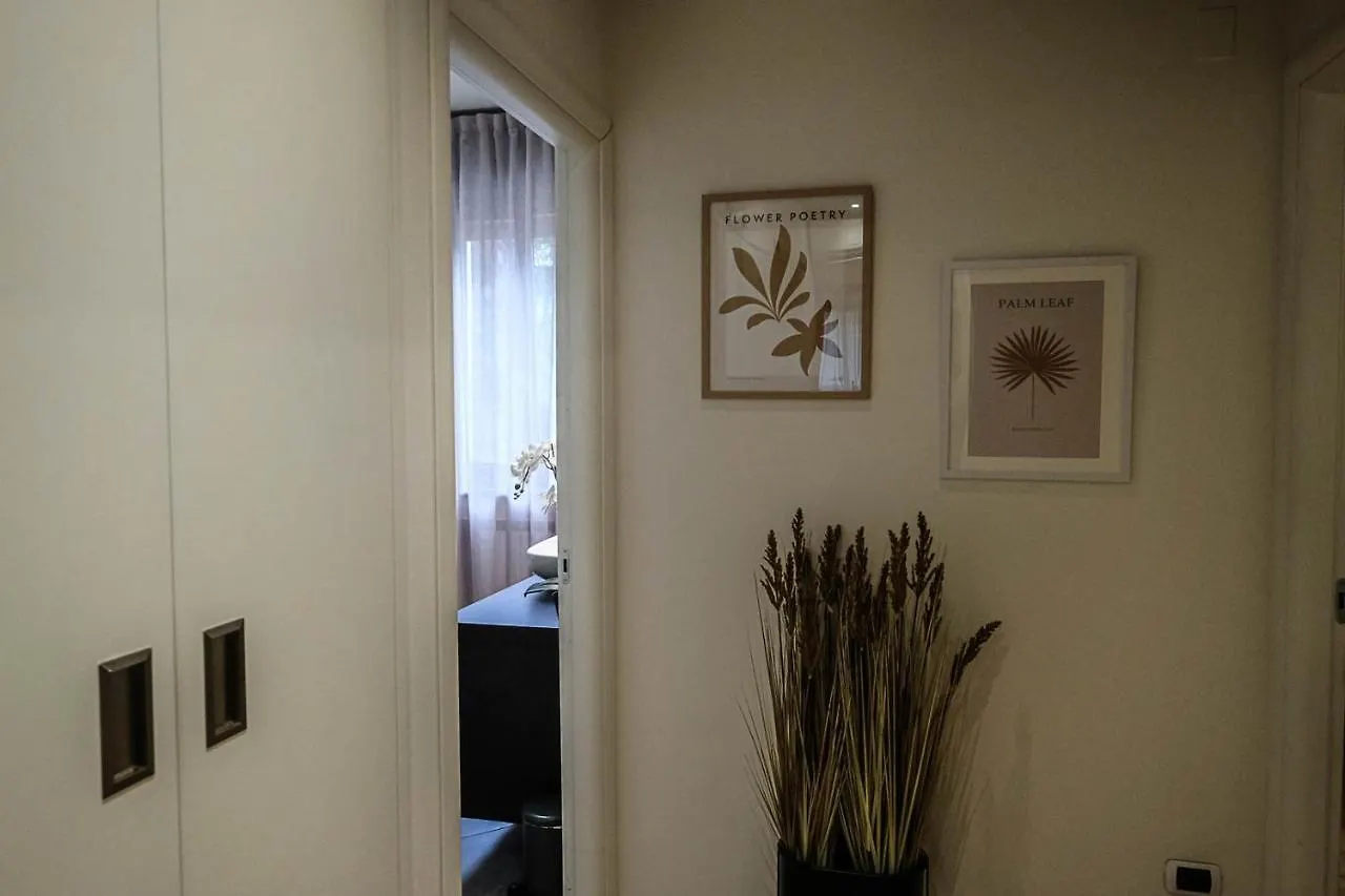 Guest house Verona Suites And Rooms Italy