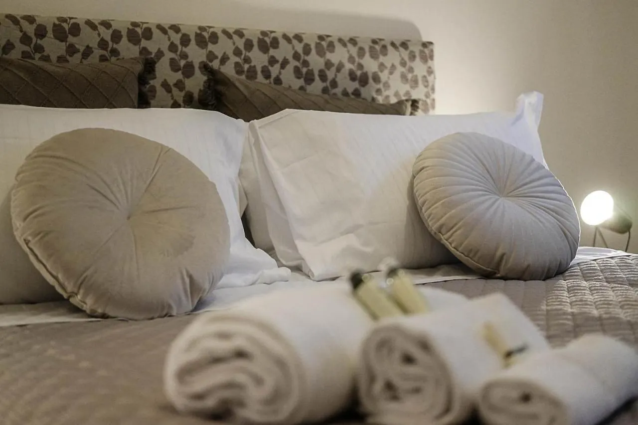Verona Suites And Rooms Italy