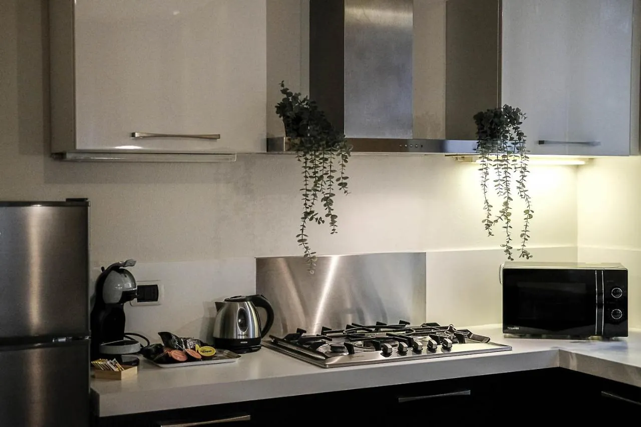 Verona Suites And Rooms 0*,  Italy